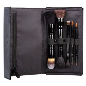 Kevin Aucoin brush set